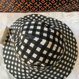 Tory Burch Printed Bucket Hat Reversible Gingham Green Black Tory Burch | Accessories | Tory Burch Printed Bucket Hat  main image 4